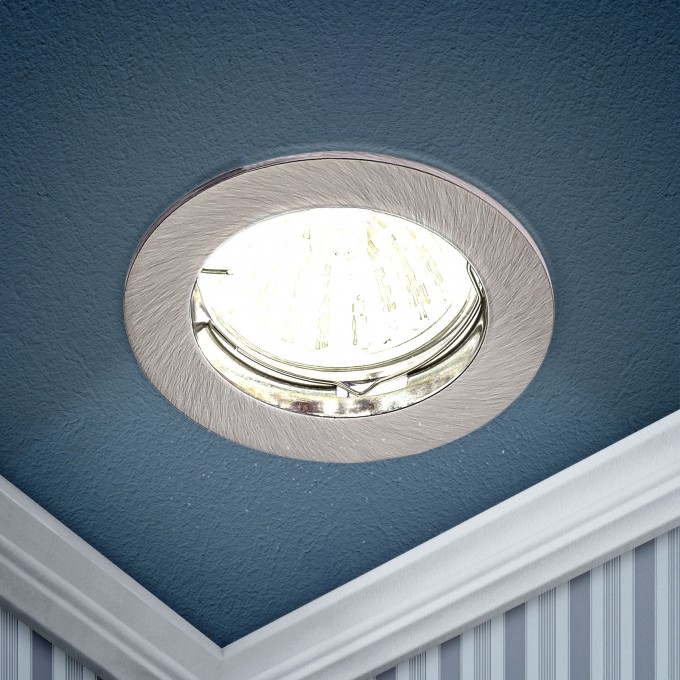 Светильник ЭРА KL1 CH литой простой MR16 12V 50W хром C0043654 Светильник ЭРА KL1 CH литой простой MR16 12V 50W хром C0043654