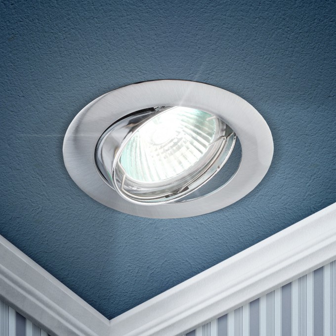 Светильник ЭРА KL1A CH литой простой пов. MR16 12V/220V 50W хром C0043656 Светильник ЭРА KL1A CH литой простой пов. MR16 12V/220V 50W хром C0043656